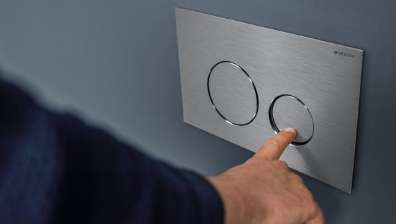 Geberit Sigma40 trykknap i brug Geberit Sigma40 trykknap i brug