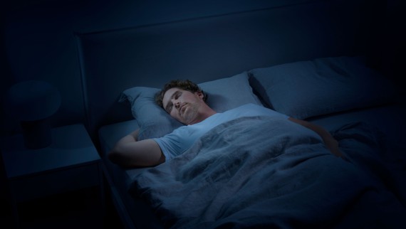 Sovene mand i stille rum Sovene mand i stille rum